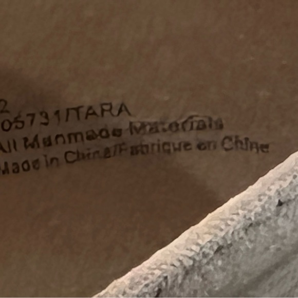 Size 12 Maurices Booties Boots tan beige EUC - Picture 10 of 10